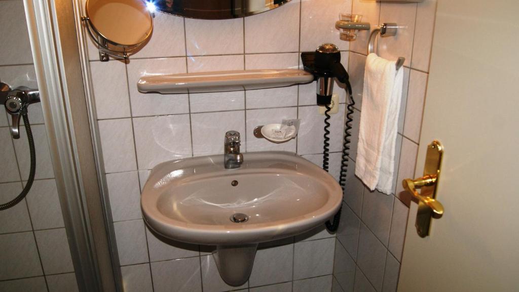 Hotel Deutsches Haus Blomberg (North Rhine-Westphalia) Quarto foto
